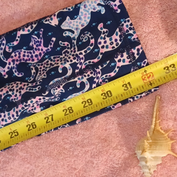 Lilly Pulitzer Leggings  - High Rise Weekender On the Catwalk Medium EUC - Picture 6 of 16